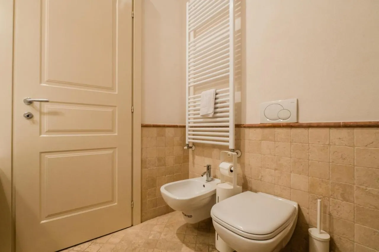 Art Street Studio Apartment Bergamo Italy