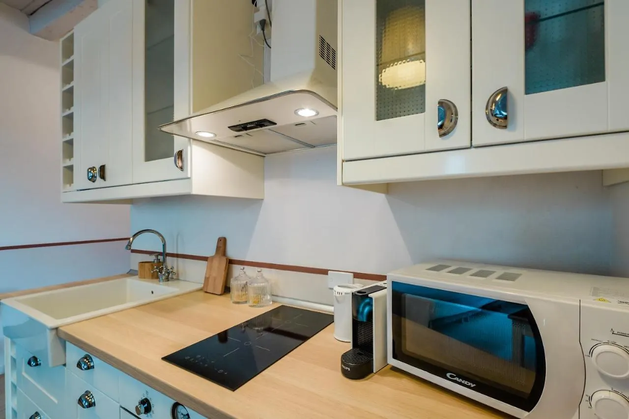 Art Street Studio Apartment Bergamo Italy