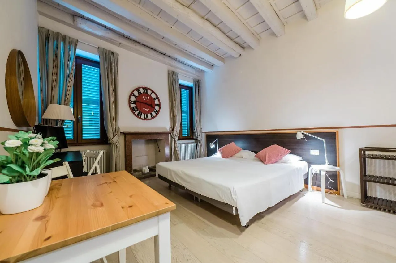Art Street Studio Apartment Bergamo