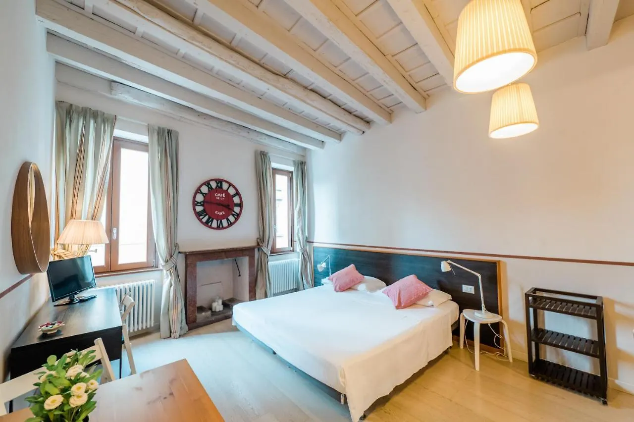 Art Street Studio Apartment Bergamo